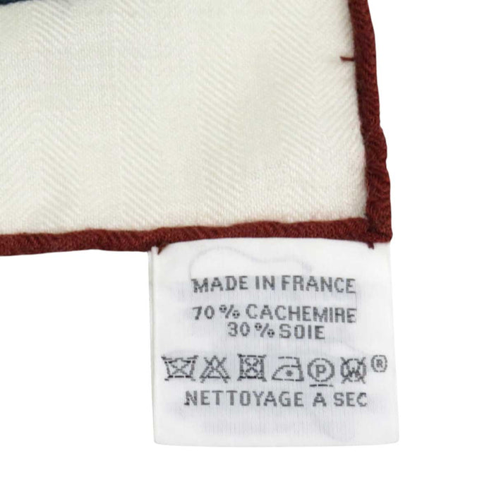 HERMES
Carré 140 Cashmere Horse Tack Chain
Carré Jean HARNES en ROSACE Harness in Rosace Shawl