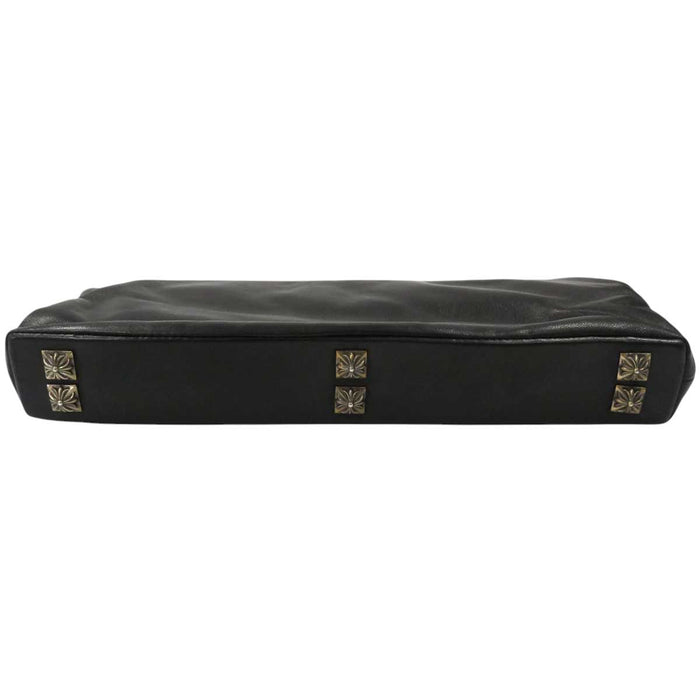 CHROME HEARTS 
BORSA A MANO CON BORCHIE A PIRAMIDE Argento Daga Zip CH Plus 
Borchie a piramide Borsa a mano