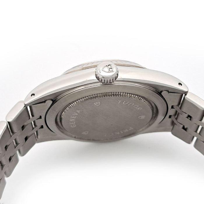 TUDOR
Prince Date-Day