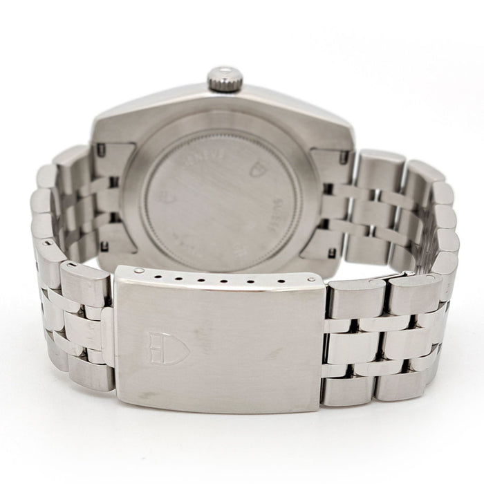 TUDOR
Classic Day-Date
With Warranty Card
