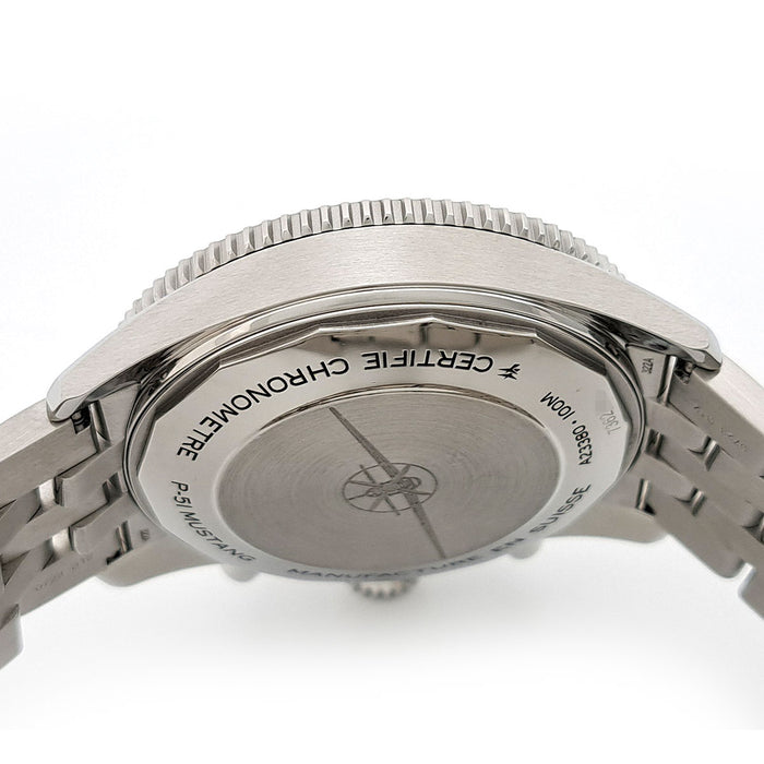 BREITLING 
クラシック アヴィ クロノグラフ 42 P-51 マスタング 
箱ギャラ付