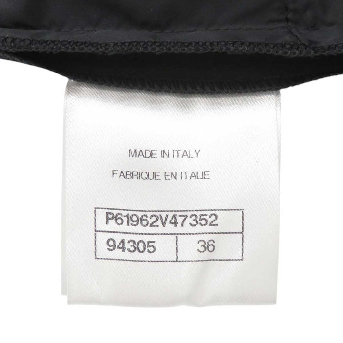 CHANEL 
19B ロゴボタン ナイロン 
チェーン トリム サテン パンツ