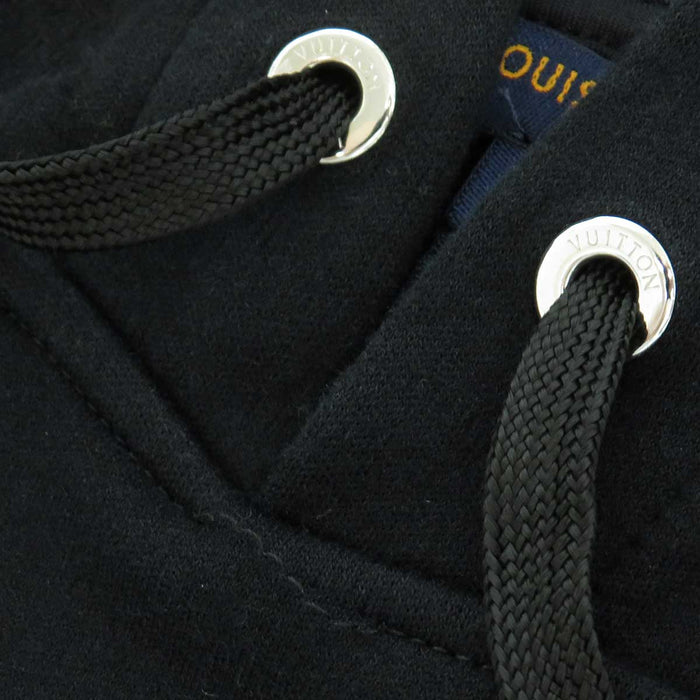 LOUIS VUITTON 
RM191W FED FGST05 LV short length monogram long sleeve 
logo stamp print cropped length hoodie
