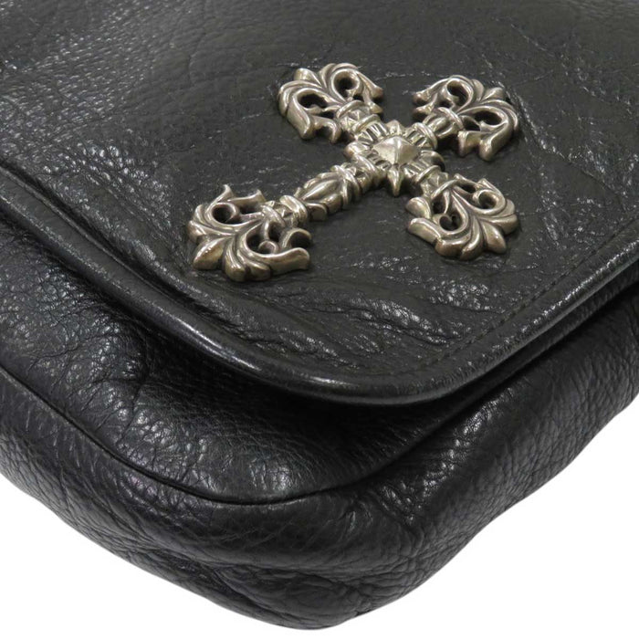 CHROME HEARTS 
BAG-MAIL Leather Blade Dagger Zip Silver 
Filigree Cross Mail Bag