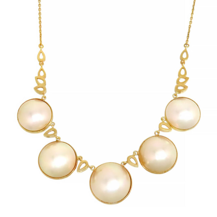 TASAKI 
Mabe Pearl Necklace