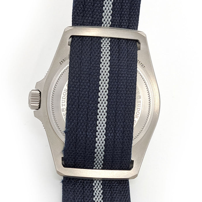 TUDOR
Pelagos FXD
With box and warranty card