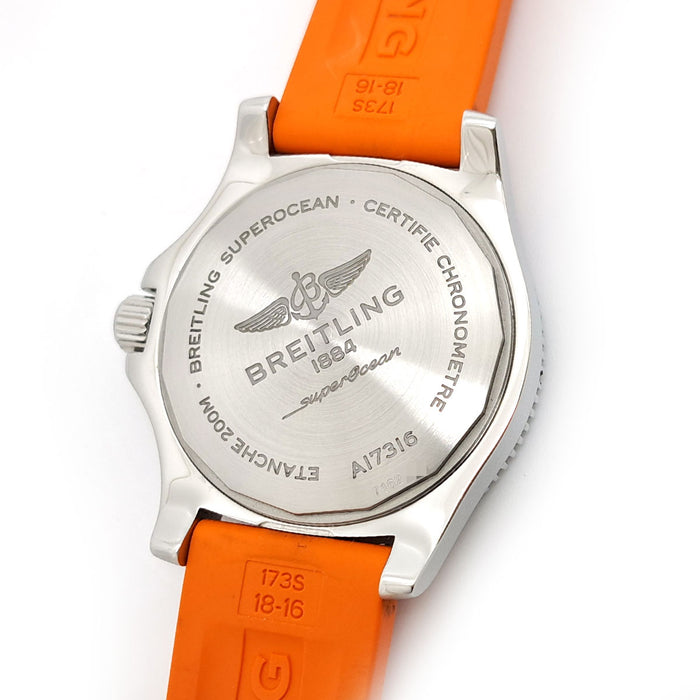 BREITLING 
Superocean 36 
With box and warranty card