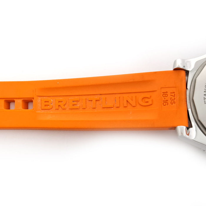 BREITLING 
Superocean 36 
With box and warranty card