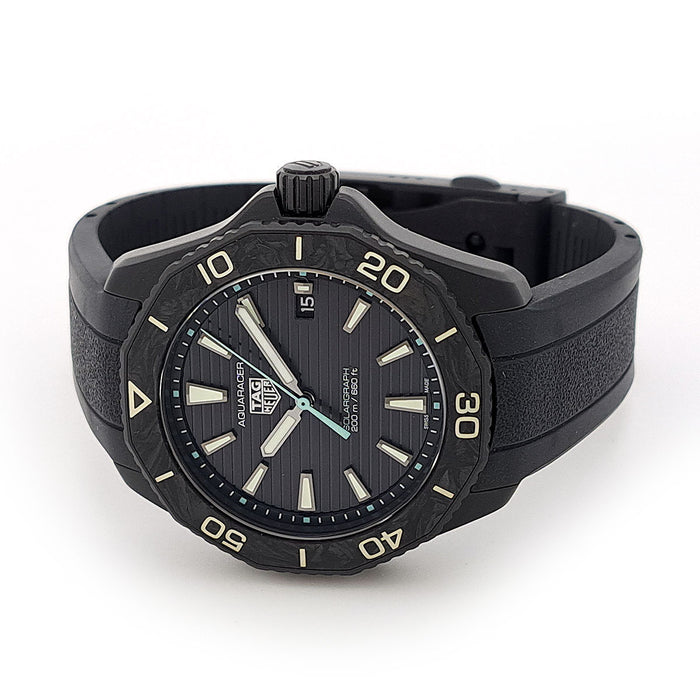 TAG HEUER 
アクアレーサー プロフェッショナル200 ソーラー クロノグラフ 
箱ギャラ付