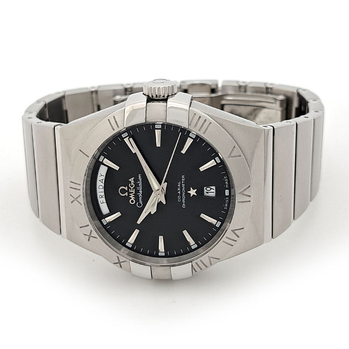 OMEGA
Constellation Day-Date
With Box