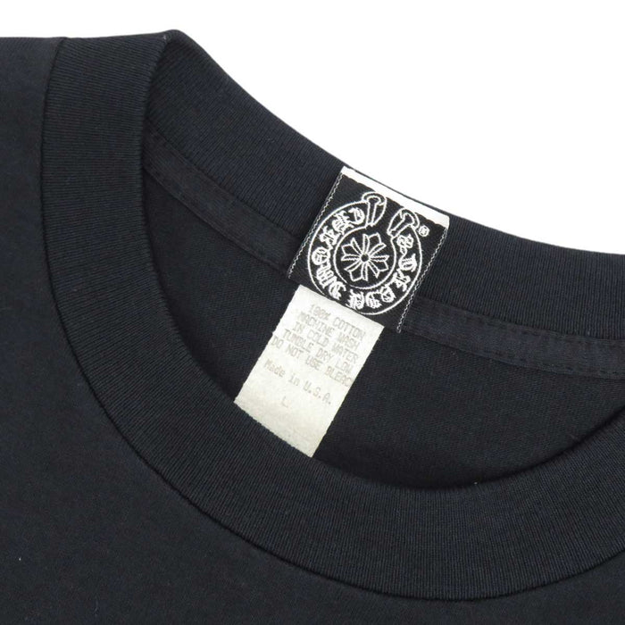 CHROME HEARTS 
OLD CEMETERY CROSS TEE Vintage Horseshoe Cotton 
Cemetery Cross Back Print T-shirt