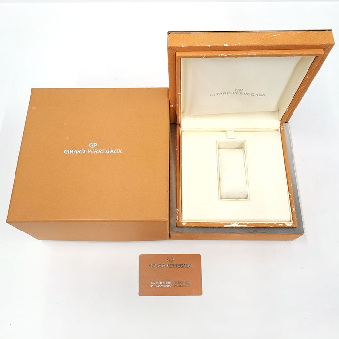 GIRARD-PERREGAUX 
フェラーリ F1-2000 Overhauled 
箱ギャラ付