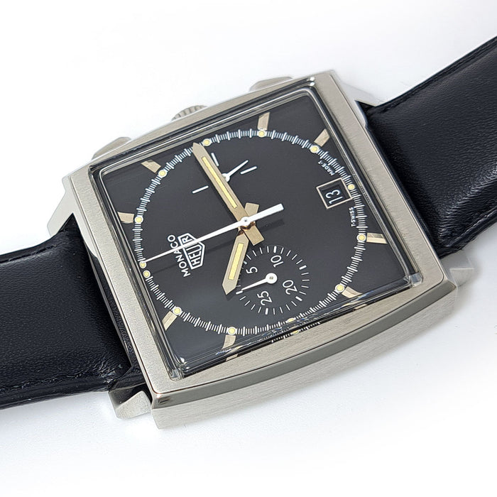 TAG HEUER 
モナコ クロノグラフ 復刻モデル