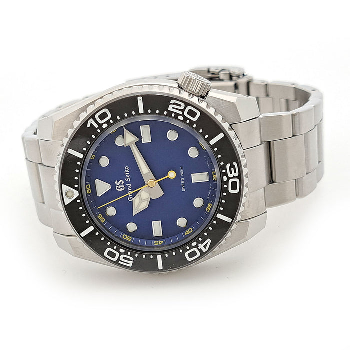 SEIKO
Grand Seiko 9F Quartz
With Box and Warranty Card