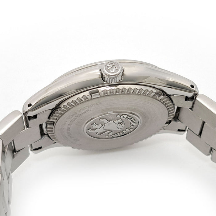 SEIKO 
Grand Seiko Quartz Date 
Avec boîte et garantie