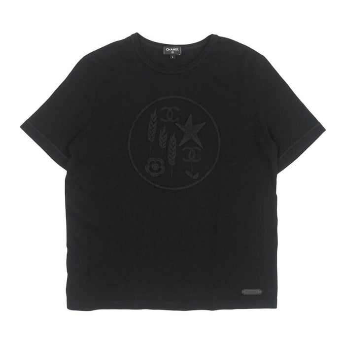 CHANEL 
COCO CC logo étoile camélia broderie coton 
T-shirt brodé logo Coco