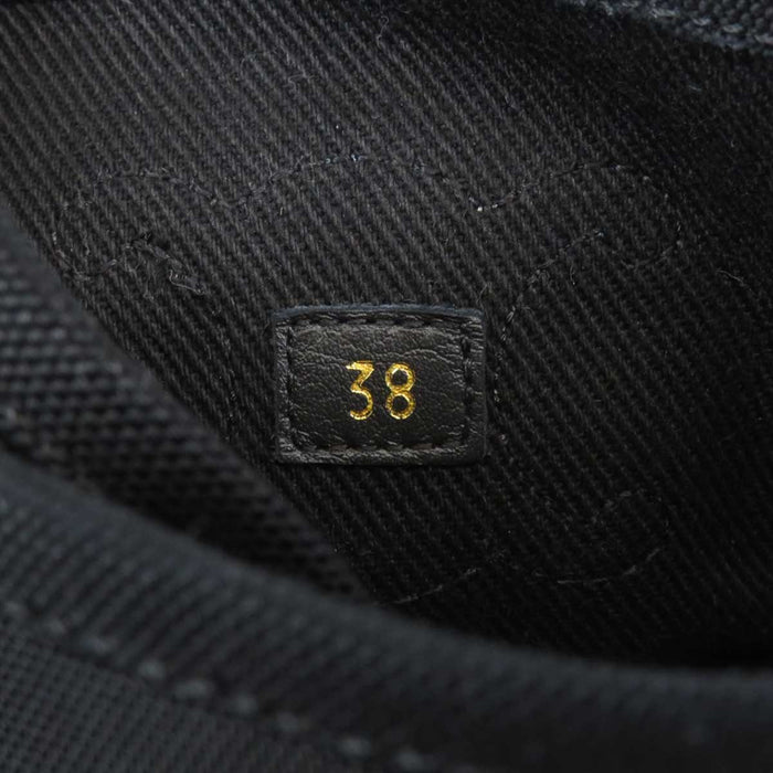 CELINE
Logo rubber outsole leather cap round toe
Triomphe leather patch bulky lace-up boots