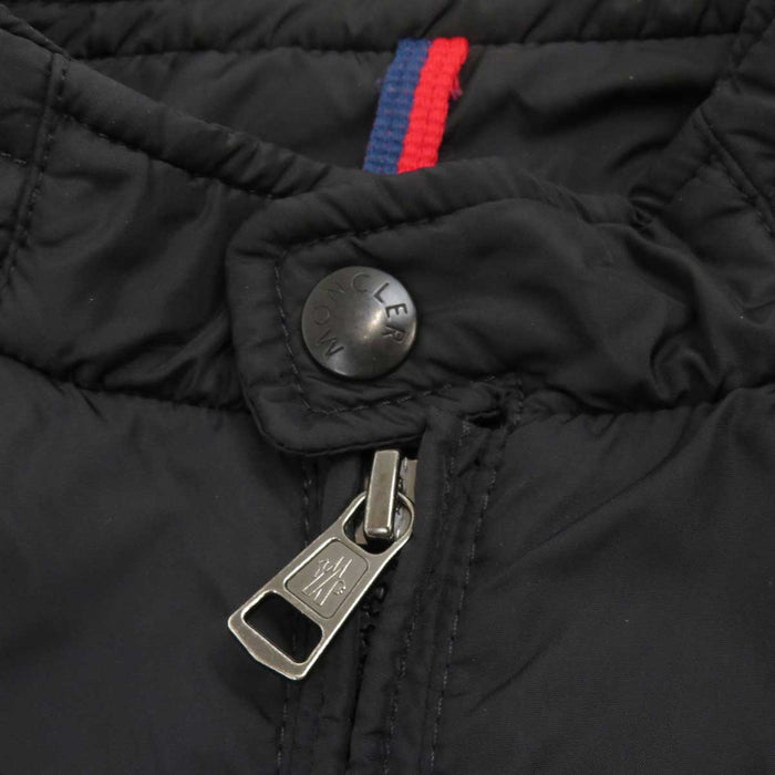 MONCLER 
ワッペン ダブルジップ ハイネック 
DONATIEN ナイロンジャケット