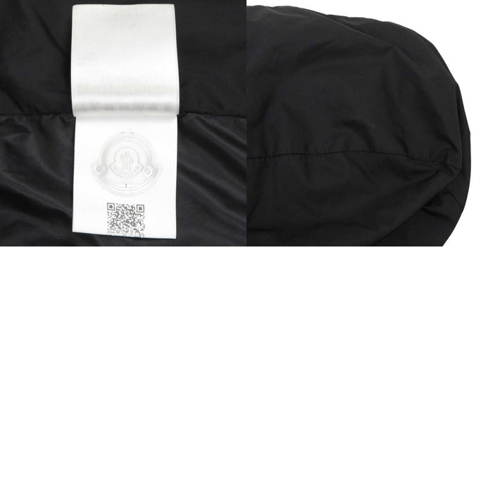 MONCLER 
ワッペン ロゴ ジップアップ パーカー 2022年製 
JUNICHI GIUBBOTTO ナイロンジャケット