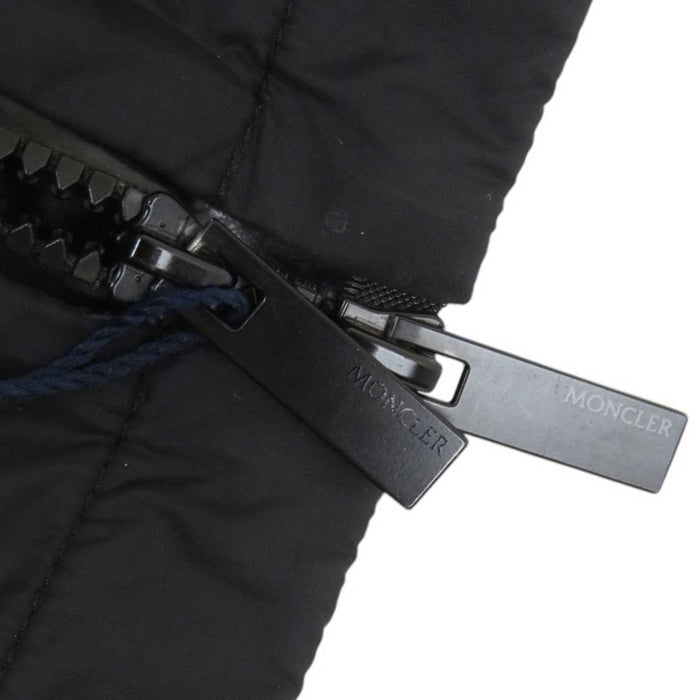 MONCLER 
ワッペン ロゴ ジップアップ パーカー 2022年製 
JUNICHI GIUBBOTTO ナイロンジャケット
