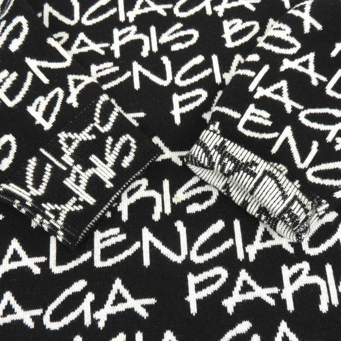 BALENCIAGA
All-over pattern wool
Logo knit