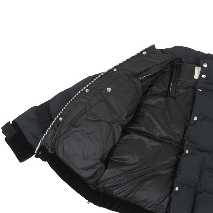 Sacai 
sacai ベルト ジップ 
SWITCHED DOWN JACKET 切替 ダウンジャケット