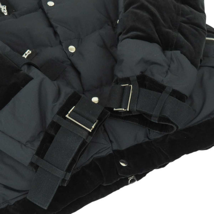 Sacai 
sacai ベルト ジップ 
SWITCHED DOWN JACKET 切替 ダウンジャケット