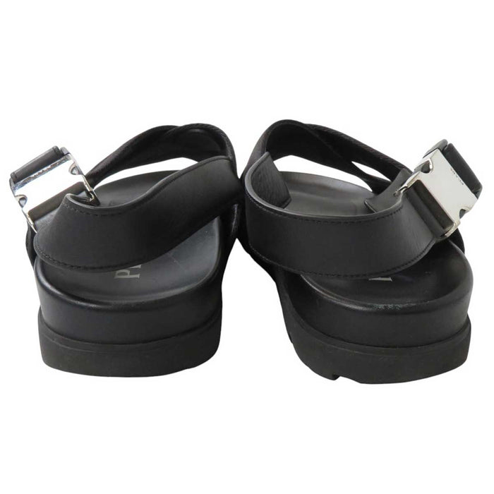 PRADA
Logo Leather Fabric
Cross Buckle Sandals