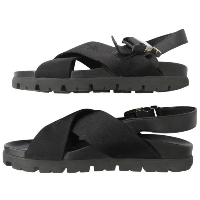 PRADA 
ロゴ レザー ファブリック 
クロスバックル サンダル