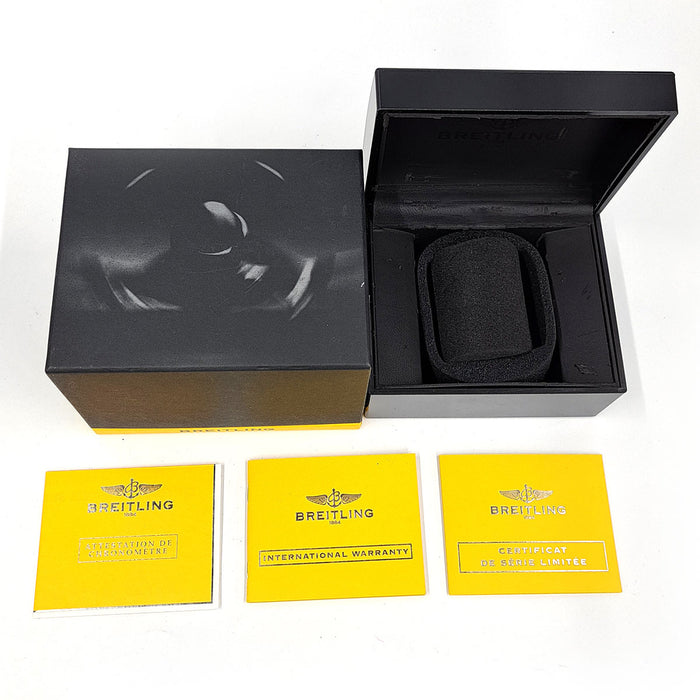 BREITLING
Navitimer
With box and warranty card