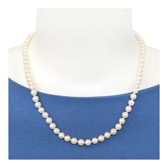 TIFFANY&Co. 
Signature Pearl Necklace