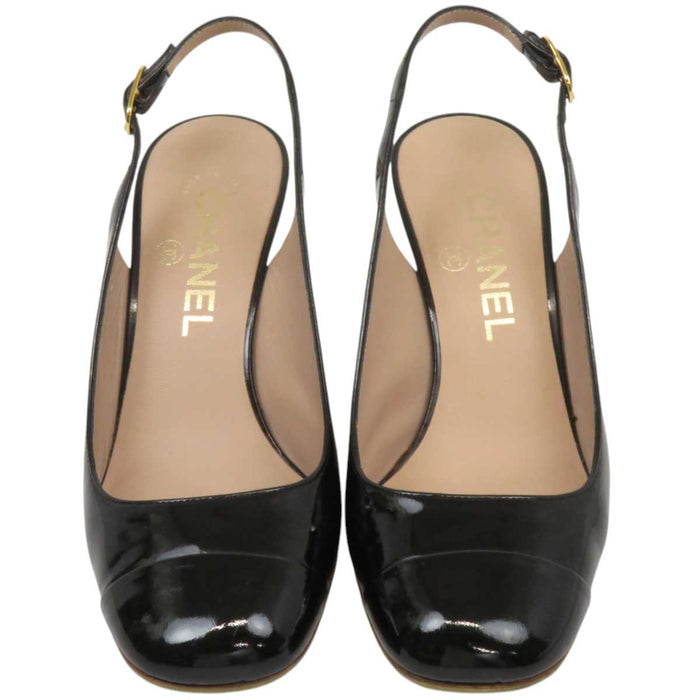 CHANEL 
09C ロゴ COCO CC ハイヒール チャンキーヒール 
ココマーク バックストラップ パテント パンプス