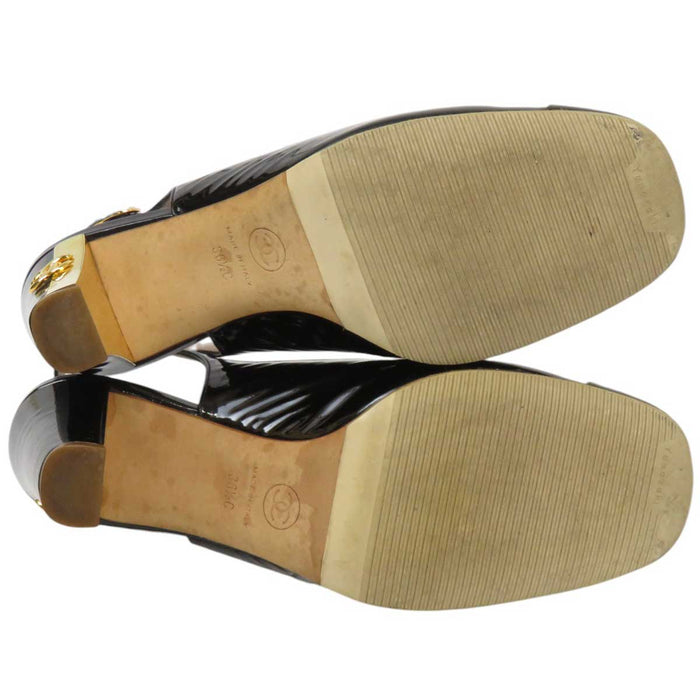 CHANEL 
09C ロゴ COCO CC ハイヒール チャンキーヒール 
ココマーク バックストラップ パテント パンプス