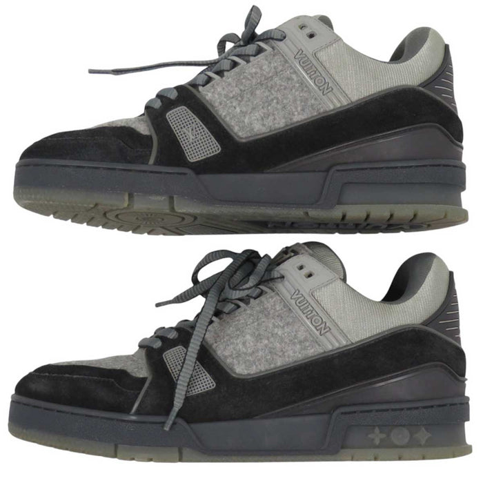 LOUIS VUITTON 
LV ロゴ 
トレイナー ライン スニーカー