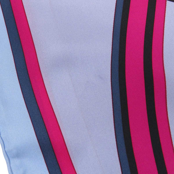 HERMES
Carré 140 Petit Duc Stola Grande
Carré Jean Sciarpa di Seta
PROGETTO DI AUTO PETIT-DUC BATEAU