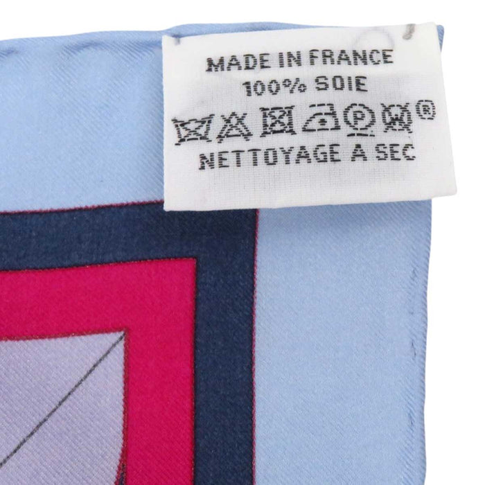 HERMES
Carré 140 Petit Duc Stola Grande
Carré Jean Sciarpa di Seta
PROGETTO DI AUTO PETIT-DUC BATEAU