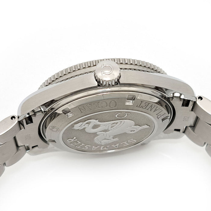 OMEGA 
シーマスター プラネットオーシャン 600M 
箱ギャラ付