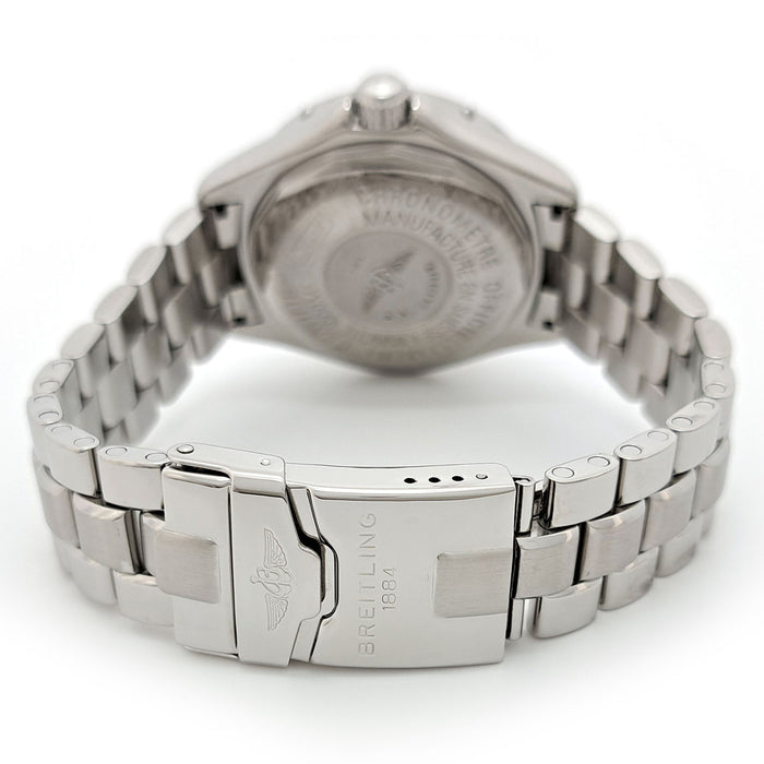 BREITLING 
Superocean Overhauled 
With box and warranty card