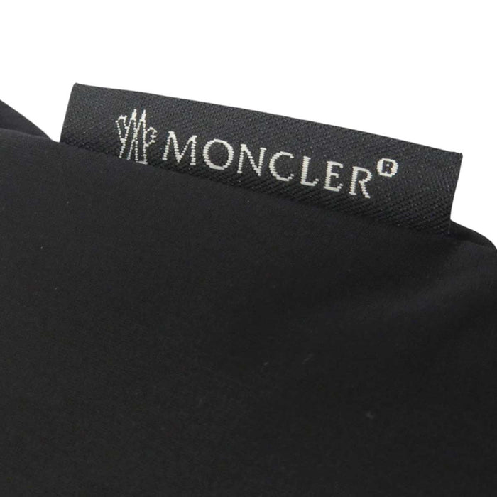 MONCLER
Nylon A-line
NEVALON Nevalon Down Coat