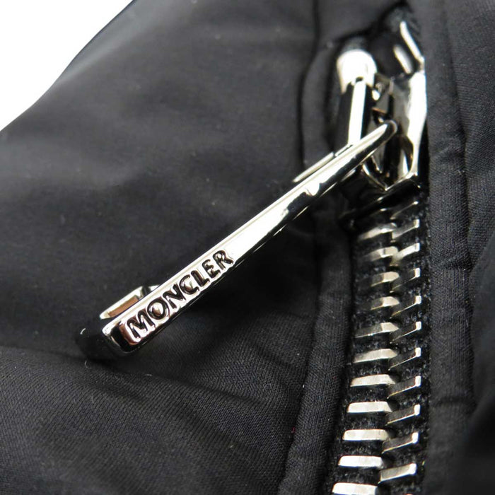 MONCLER 
ナイロン Aライン 
NEVALON ネバロン ダウンコート