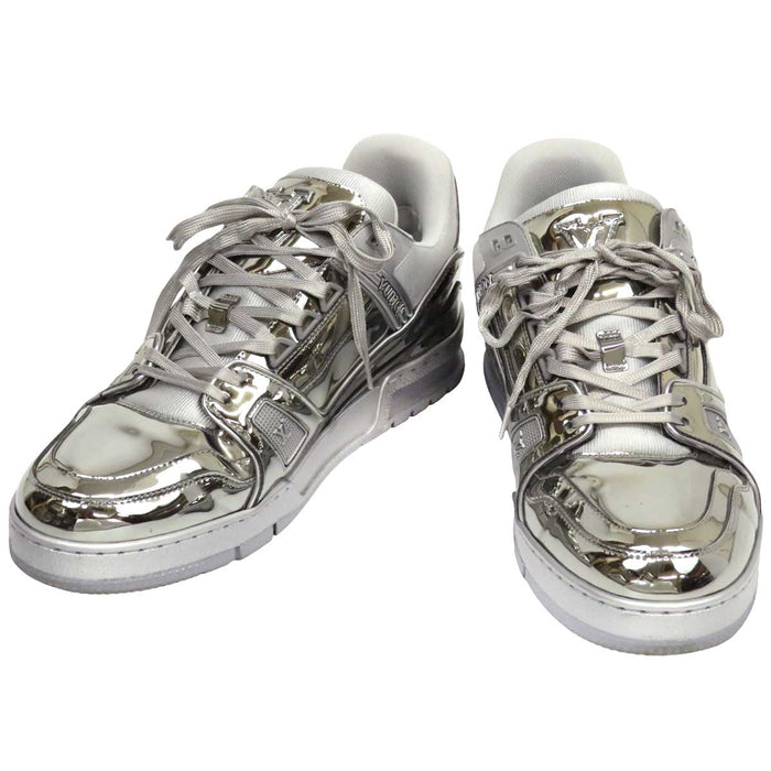 LOUIS VUITTON 
LV ロゴ メタリック 
トレイナー ライン スニーカー