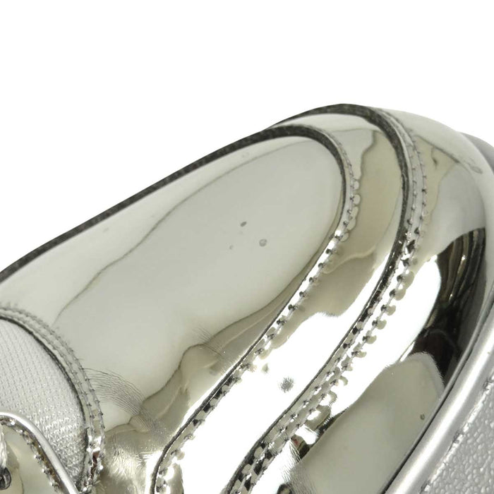 LOUIS VUITTON 
LV ロゴ メタリック 
トレイナー ライン スニーカー