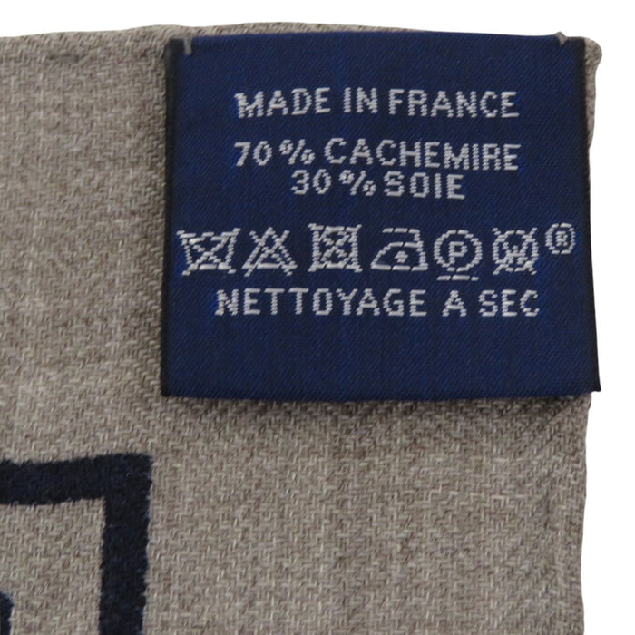 HERMES 
カレ 140 カシシル 大判 バンダナ柄 ドット ペイズリー スター 
カレジェアン SPRINGS スプリングス ショール