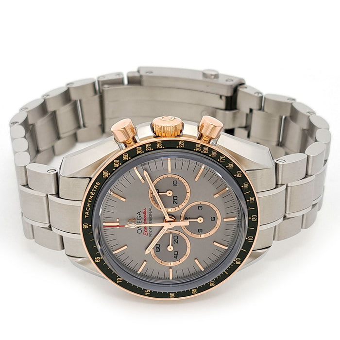 OMEGA 
スピードマスター 記念モデル グリーン 
箱ギャラ付