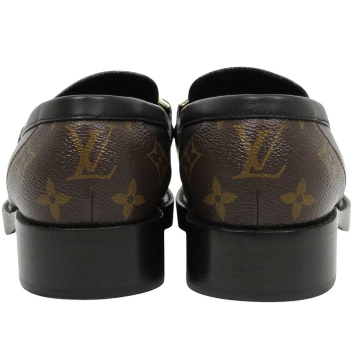 LOUIS VUITTON
2019 LV Logo Monogram Gold Color Metal
Academy Line Bicolor Loafers