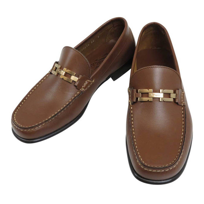 Salvatore Ferragamo 
ロゴ ゴールドカラー金具 
ビット ローファー