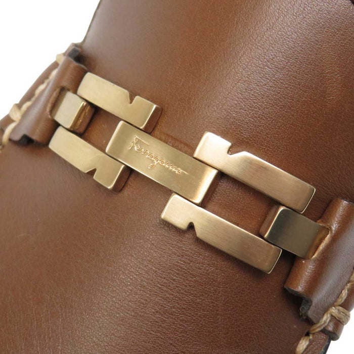 Salvatore Ferragamo 
ロゴ ゴールドカラー金具 
ビット ローファー