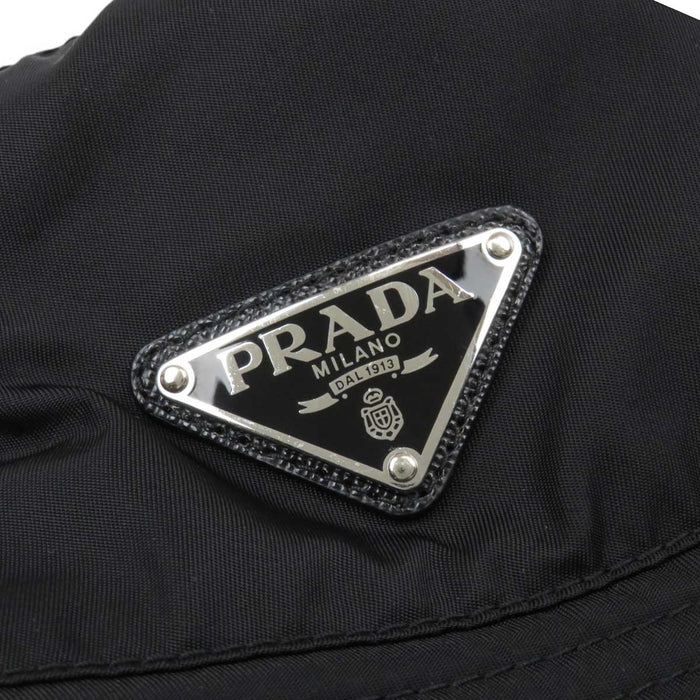 PRADA
三角标志 再生尼龙
Re-Nylon 水桶帽