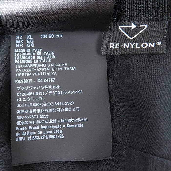 PRADA 
トライアングルロゴ リナイロン 
Re-Nylon バケットハット