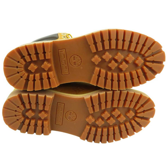 LOUIS VUITTON 
Timberland Emboss 
Timberland Collaboration 6-IN Ankle Boots 
Monogram